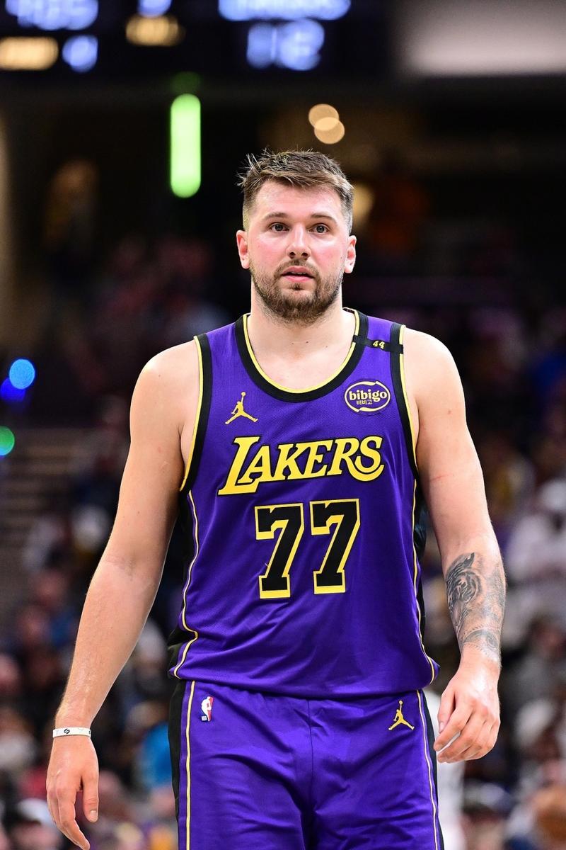 开云官网-包含纽约尼克斯赛后遗憾出局,志在NBA总决赛名次提升,球迷炸锅,球队文化再被提及的词条